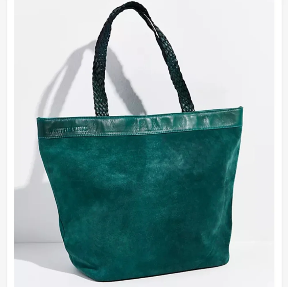 We the Free Brookline Tote in Ocean Mist 13.4" x 18.1" x 6.3" - Picture 3 of 5